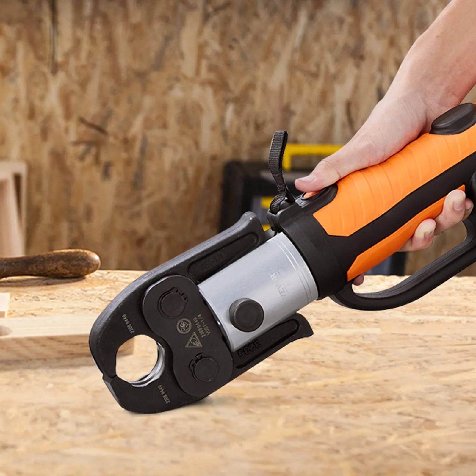 CrimpForce Pro 18 V crimping tool for copper, stainless steel, and PEX in 3 seconds—32 kN of professional-grade power right in the palm of your hand.